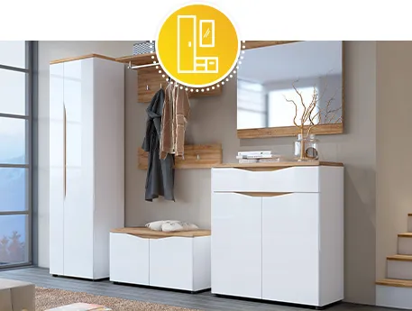 Flur mit weiß-holzfarbigen Flurmöbeln, bestehend aus Dielenschrank, Garderobenpaneel, Bank, Spiegel und Schuhrschrank