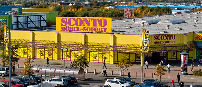 Sconto Möbel-Sofort, Außenansicht des Möbelhauses in Rostock-Bentwisch zur Eröffnung in 2006