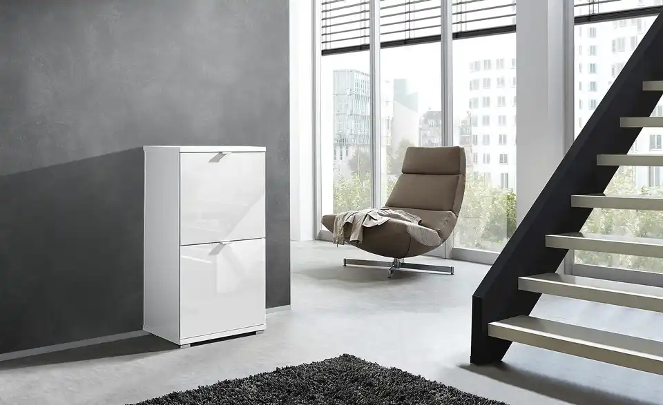 Schuhschrankkorpus, in Wohnsituation