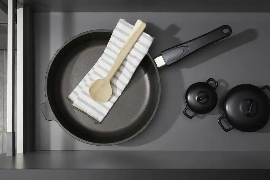 Meisterkoch Pfanne hoch 28cm GENIUS, in Wohnsituation