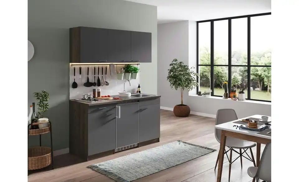 Küchenzeile, in Wohnsituation