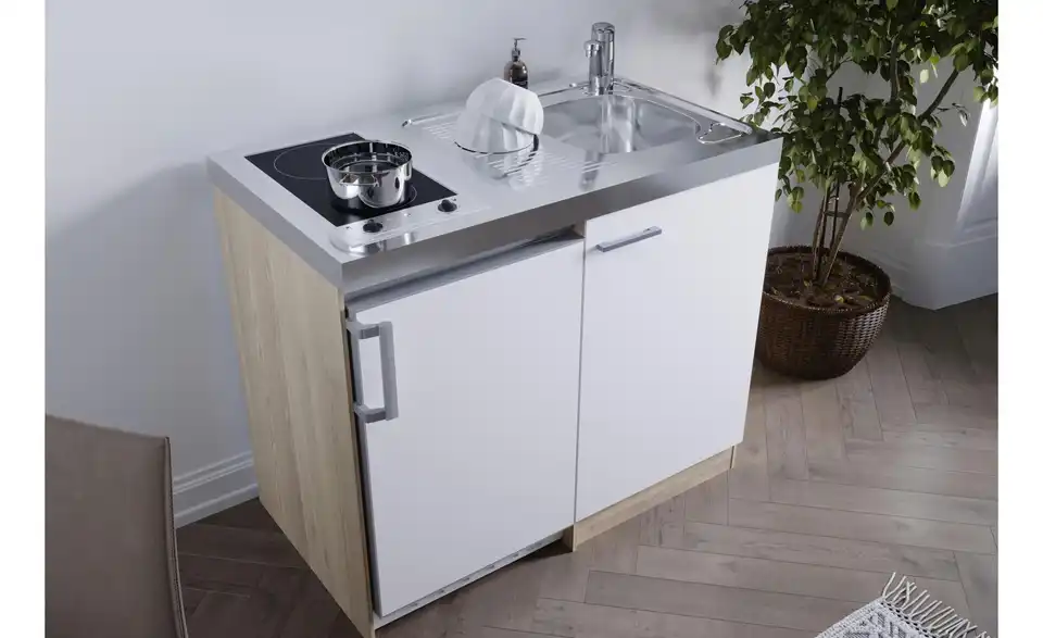 Küchenzeile, in Wohnsituation