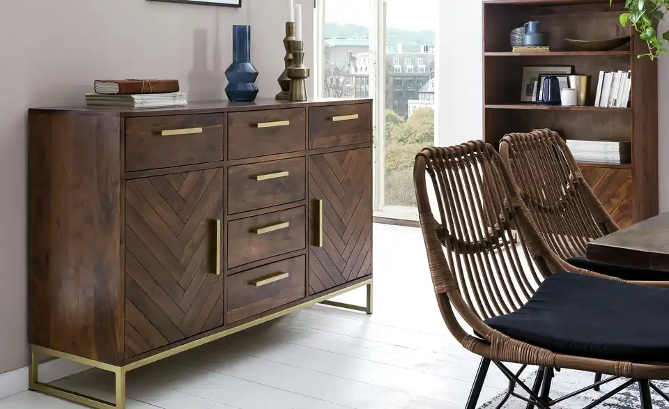 Sideboard Calatria, in Wohnsituation