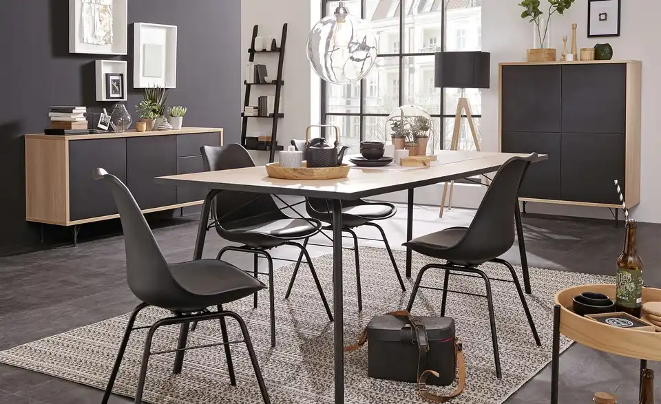 Regal Sarigo, in Wohnsituation