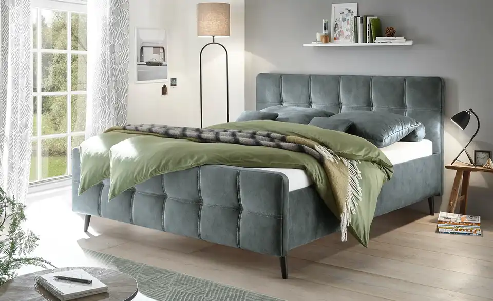 Polsterbettgestell Mario C, in Wohnsituation