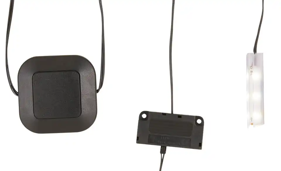 Anbauwand Jones, Beleuchtet