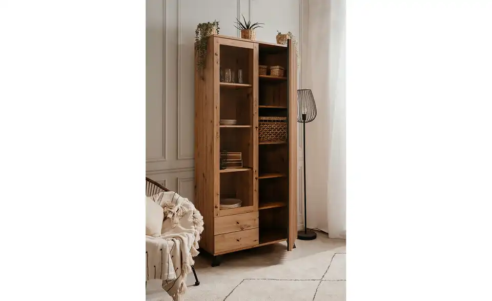 Vitrine, in Wohnsituation