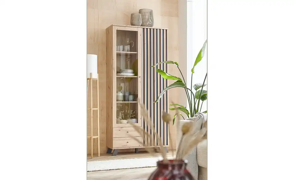 Vitrine, in Wohnsituation