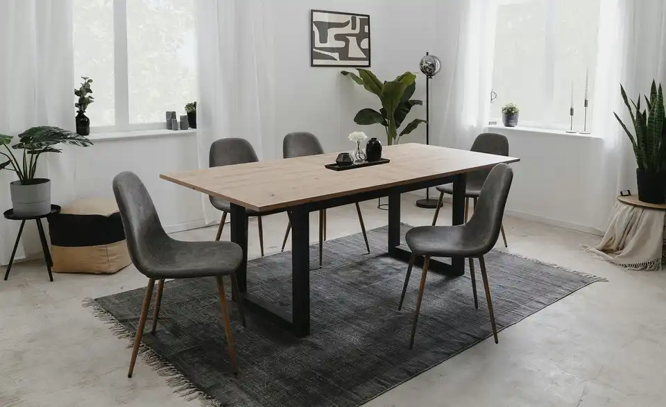 Ausziehbarer Esstisch Austin in verschiedenen Größen, in Wohnsituation