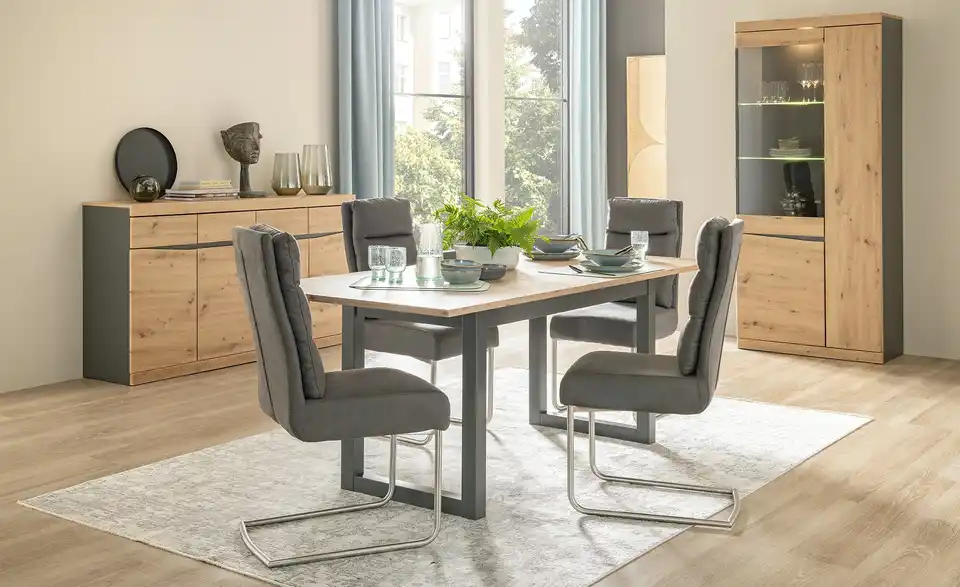 Ausziehbarer Esstisch Austin in verschiedenen Größen, in Wohnsituation