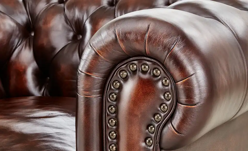 uno Ledersofa Chesterfield, Detailansicht
