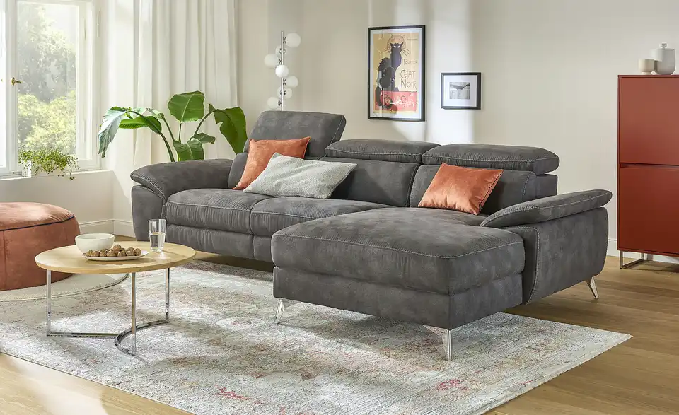 Ecksofa Danae small, in Wohnsituation