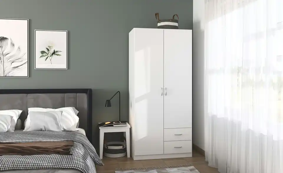 Kleiderschrank Case, in Wohnsituation