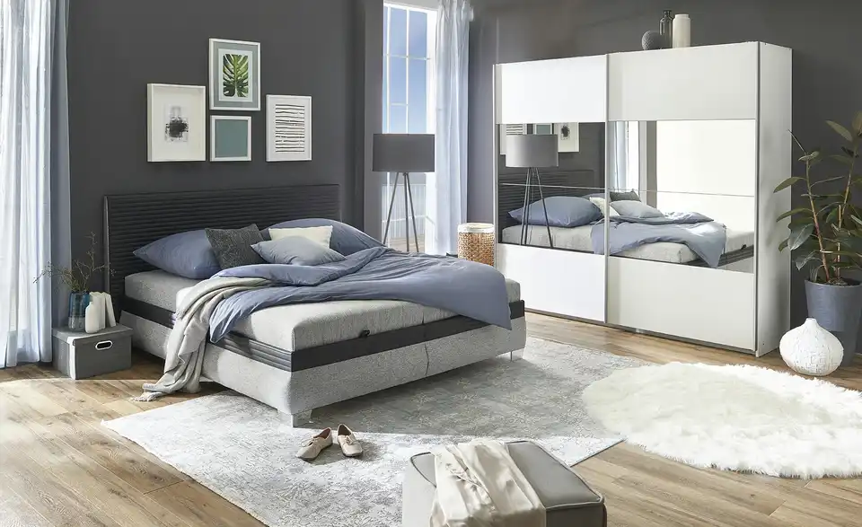 Schwebetürenschrank Quadra, in Wohnsituation