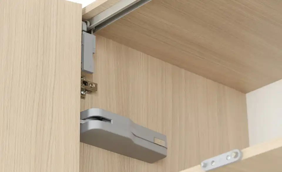 Drehtürenschrank mit Beleuchtung Villa, Detailansicht