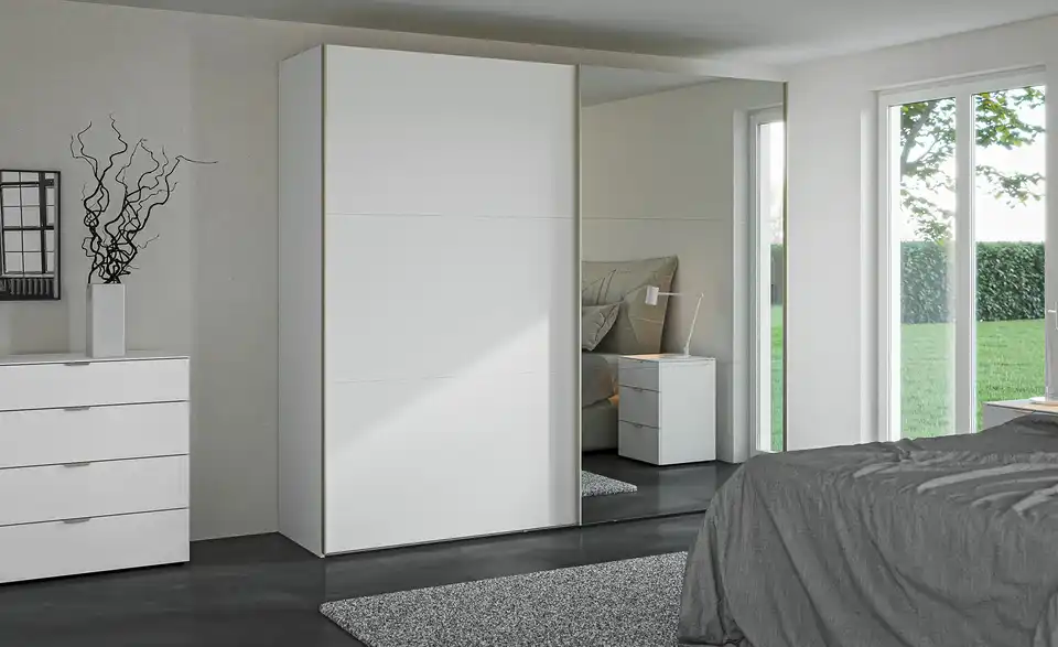 Schwebetürenschrank Dreamer, in Wohnsituation