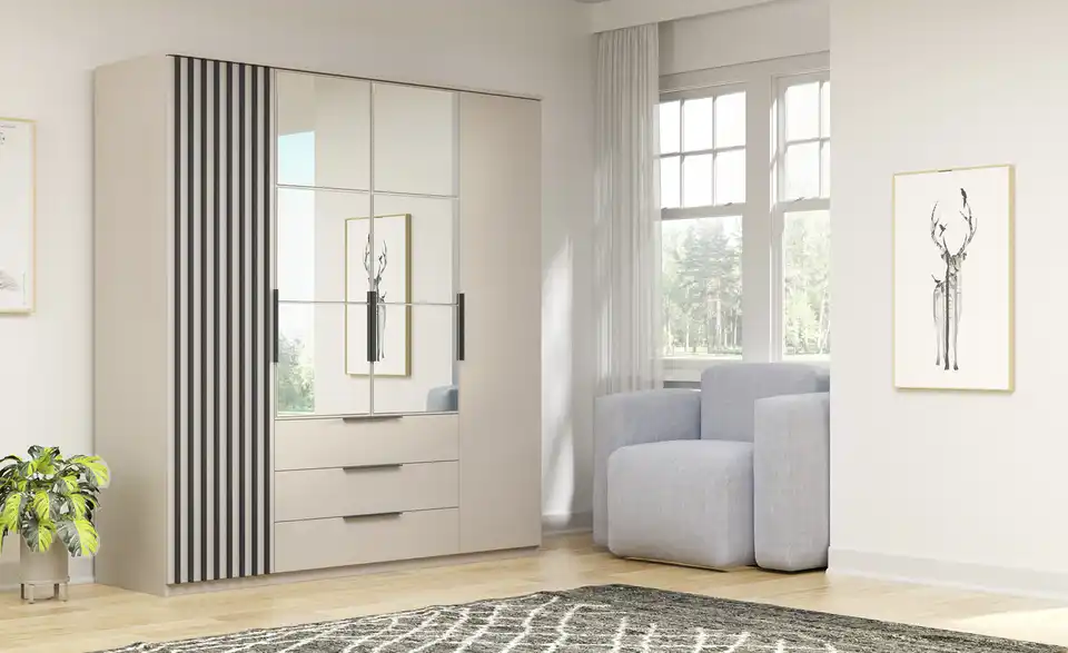 Drehtürenschrank Torino, in Wohnsituation