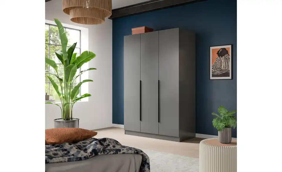 Drehtürenschrank, in Wohnsituation