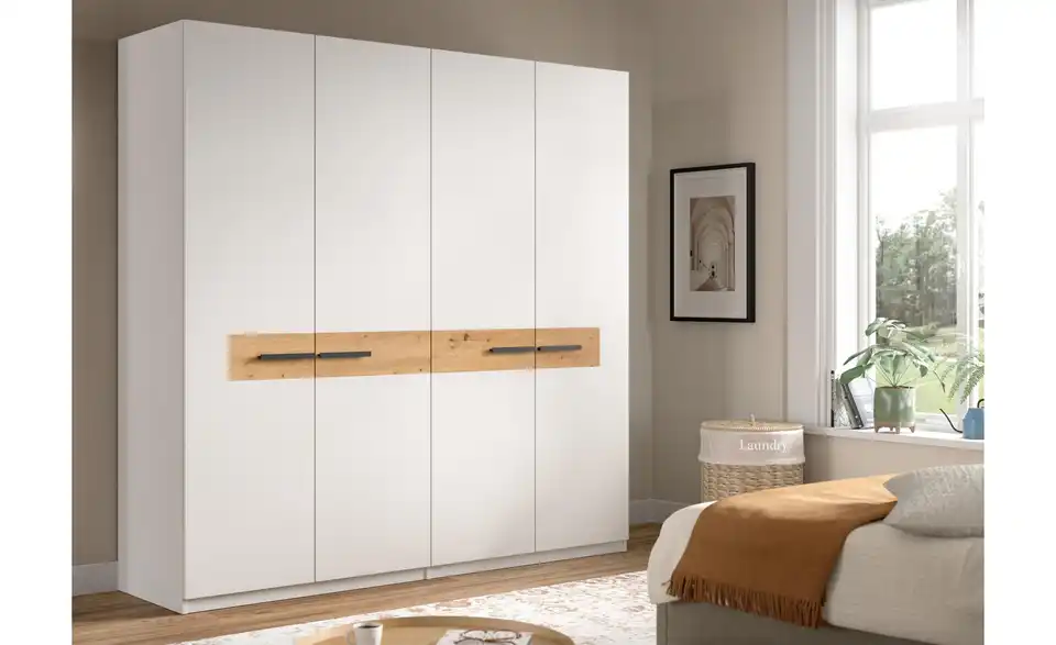 Kleiderschrank, in Wohnsituation