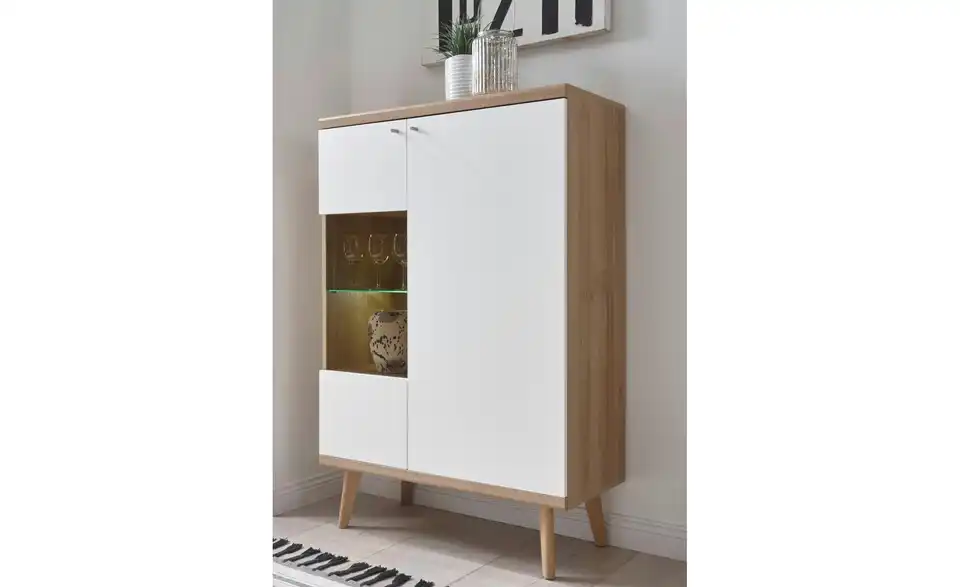 Vitrine, in Wohnsituation