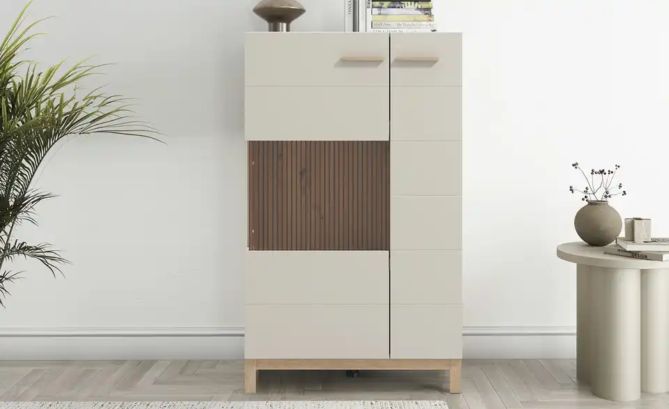 Vitrine Esperia, in Wohnsituation