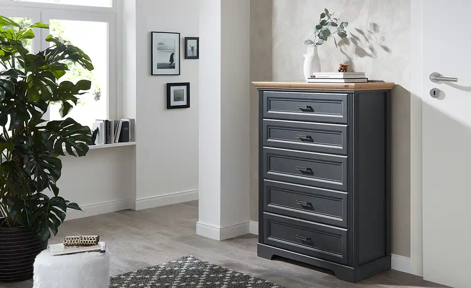 Kommode, in Wohnsituation