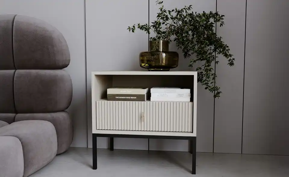 Kommode, in Wohnsituation