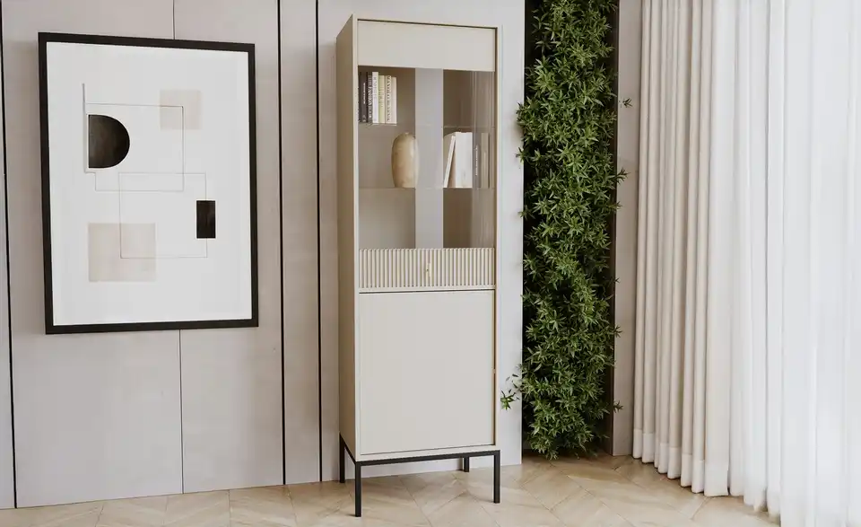 Vitrine, in Wohnsituation