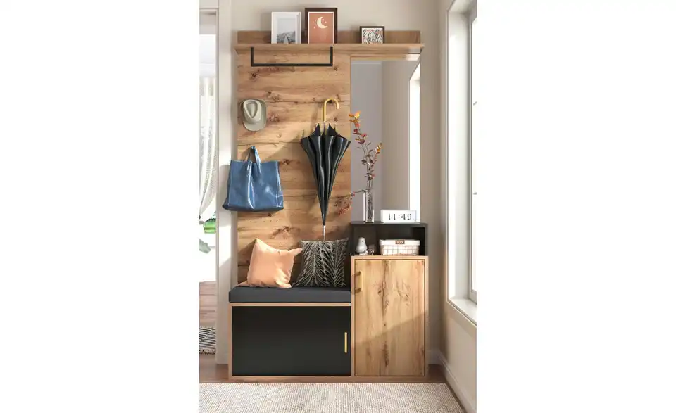 Garderobe, in Wohnsituation