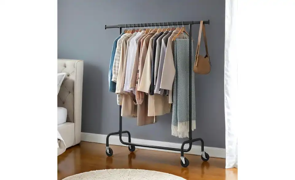 Kleiderständer Pataye, in Wohnsituation