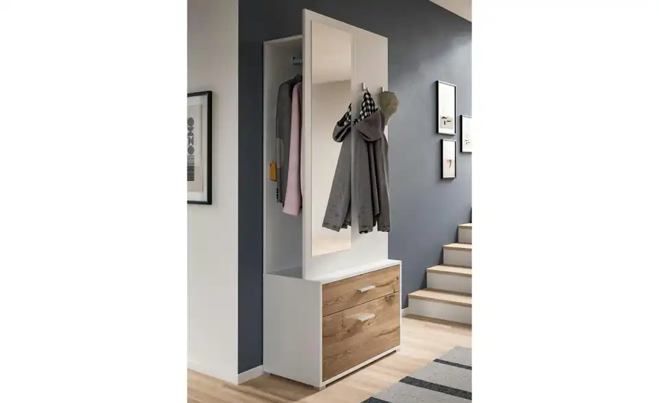 Kompaktgarderobe, in Wohnsituation