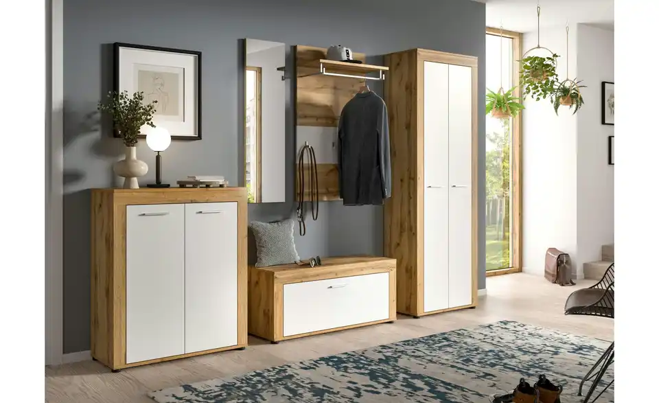 Garderobenkombination, in Wohnsituation