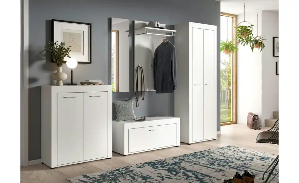 Garderobenkombination, in Wohnsituation