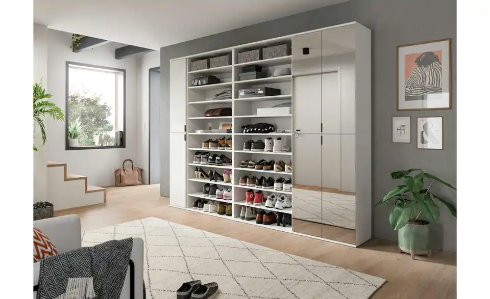 Garderobenkombination, in Wohnsituation