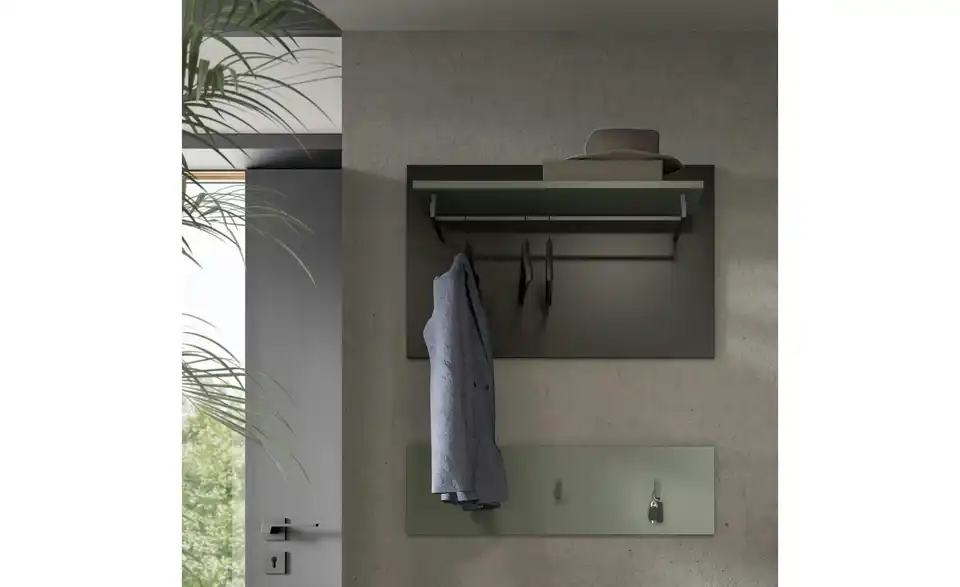 Garderobenpaneel, in Wohnsituation