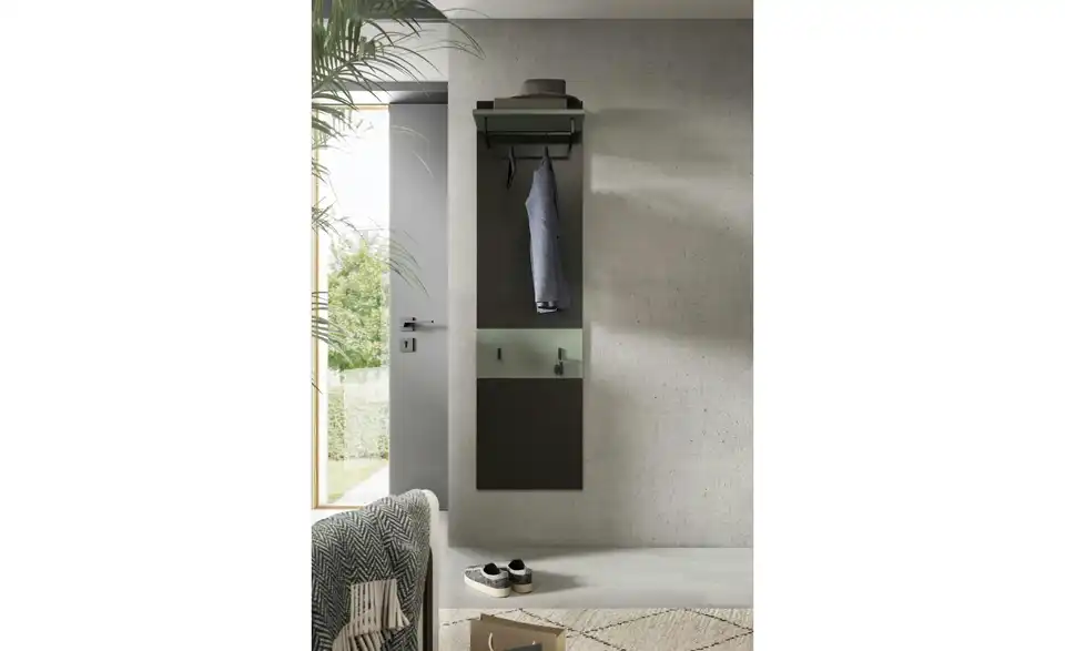 Garderobenpaneel, in Wohnsituation