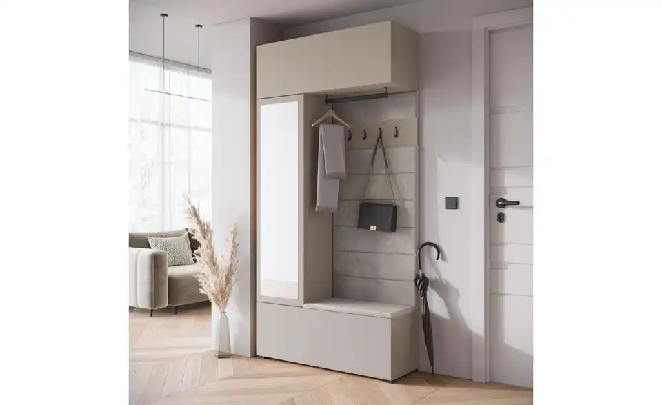 Garderobe, in Wohnsituation