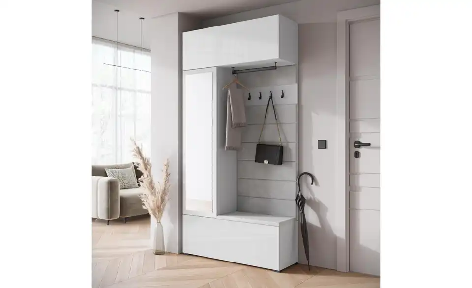 Garderobe, in Wohnsituation
