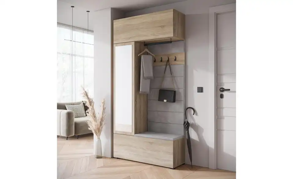Garderobe, in Wohnsituation