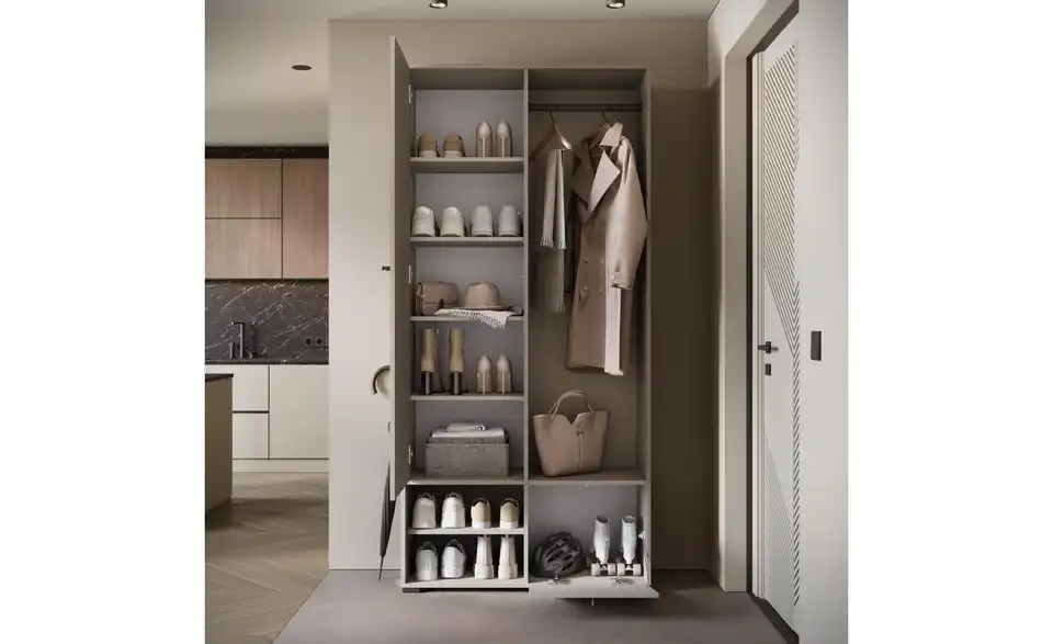 Garderobe, geöffnet