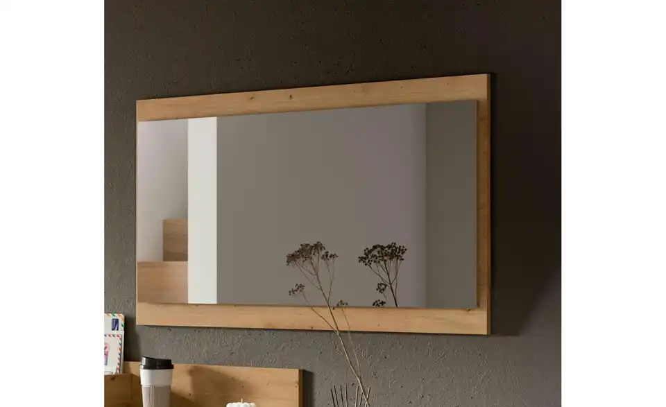 Spiegel, in Wohnsituation