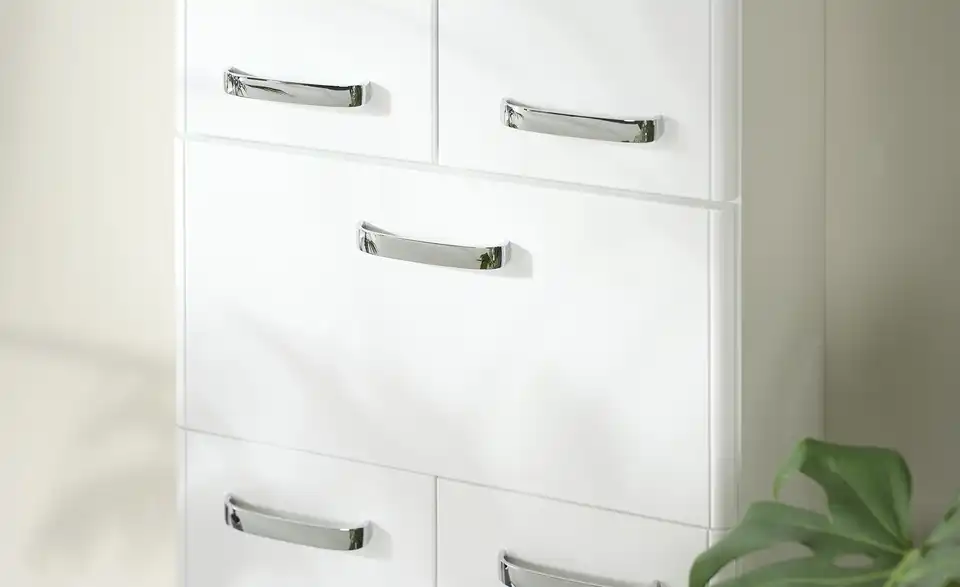 Bad-Wandschrank Lienz, Detailansicht