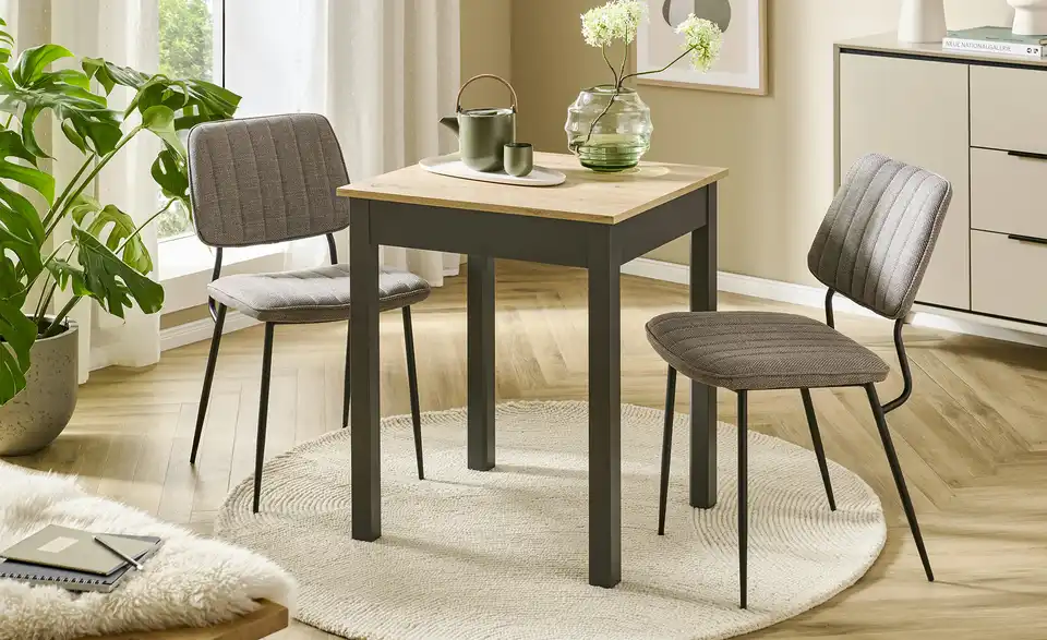 Stuhl Paul, in Wohnsituation