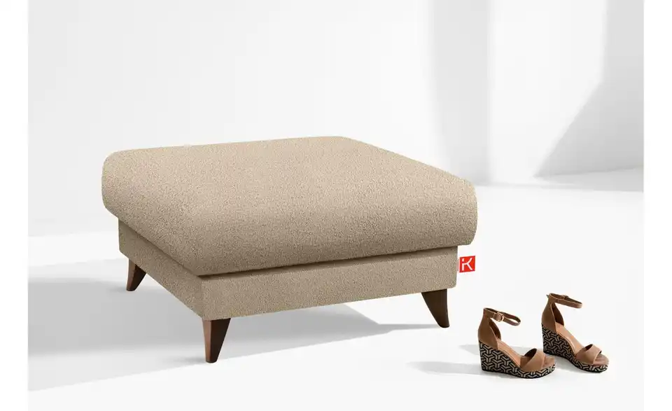 KONSIMO Hocker, in Wohnsituation