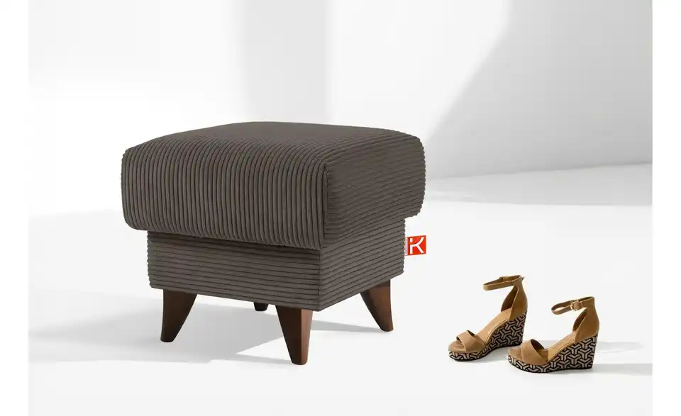 KONSIMO Hocker, in Wohnsituation