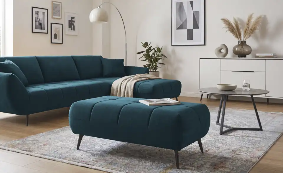 Hocker Carly, in Wohnsituation