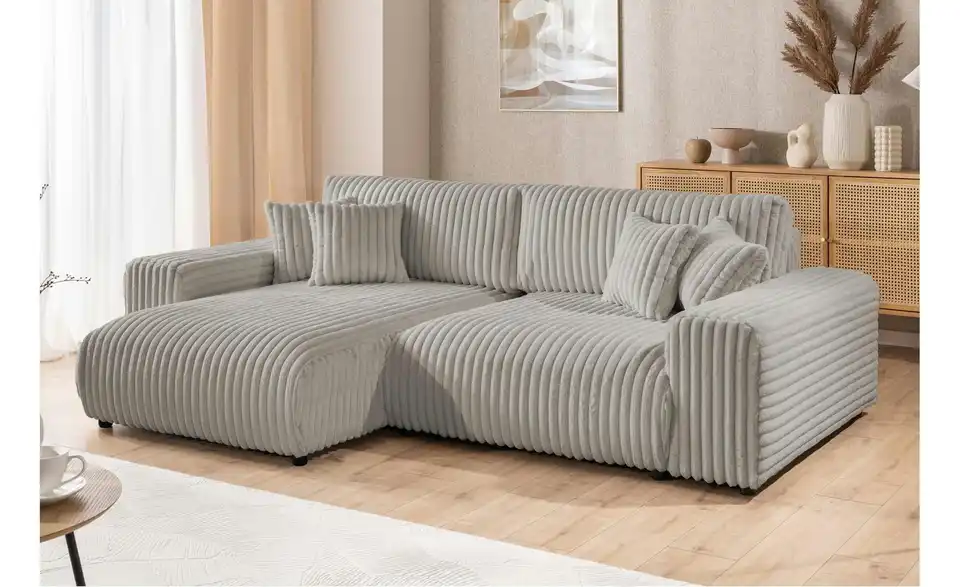 Ecksofa, in Wohnsituation
