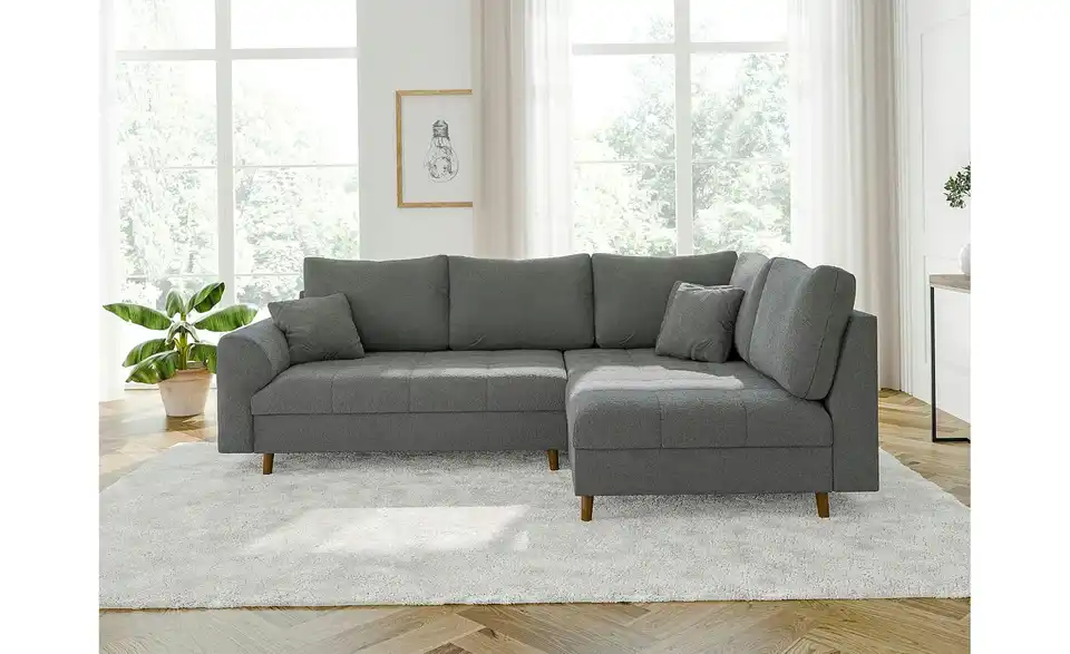 Ecksofa, in Wohnsituation