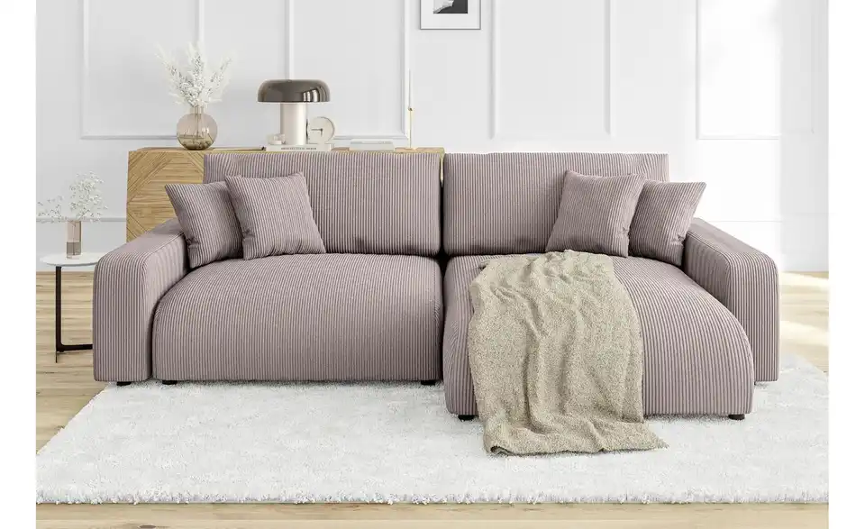 Ecksofa, in Wohnsituation