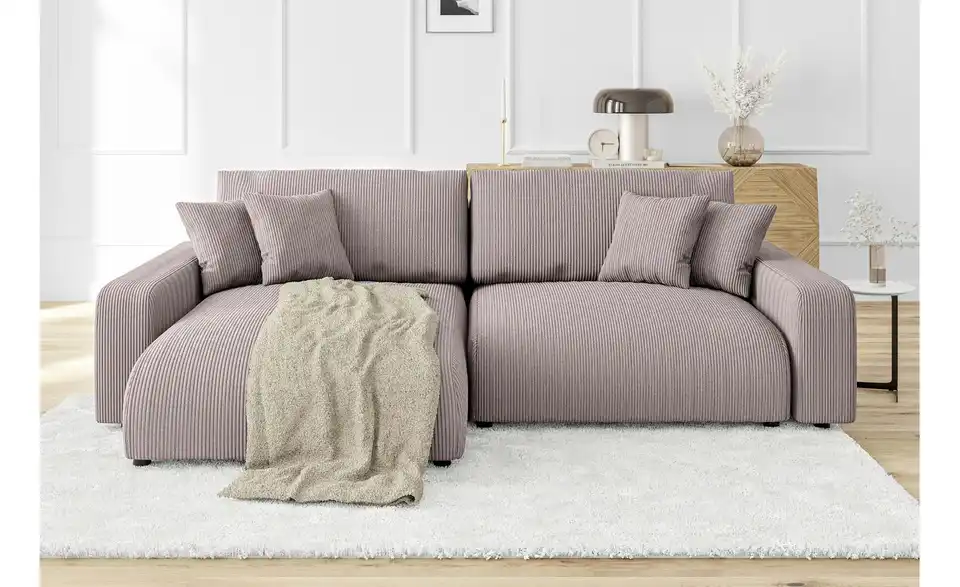 Ecksofa, in Wohnsituation